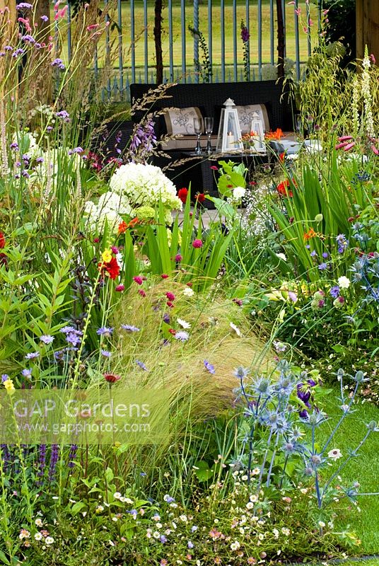La chambre Homebase avec vue sur le jardin. Médaillé d'argent doré - The RHS Hampton Court Flower Show 2008