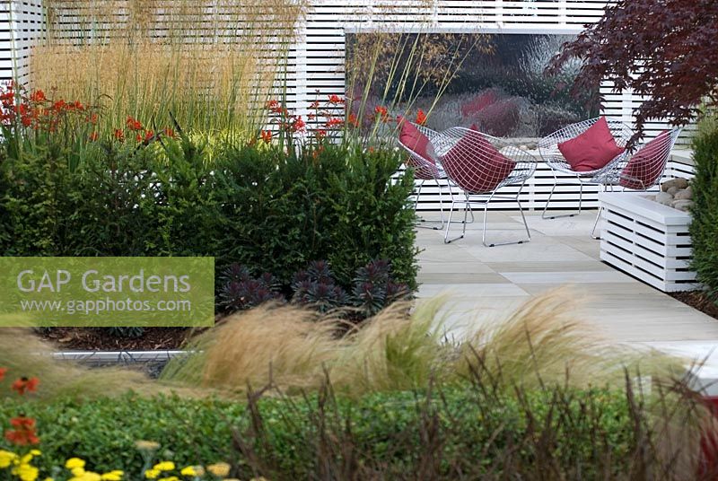 Coin salon dans le 'The Adlington Relax and Reflect Garden' pour Adlington, conçu par Dan Milner - Tatton Flower Show 2008