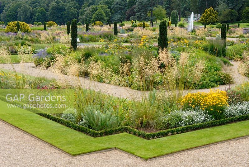 Les jardins italiens de Trentham à la fin de l'été, conçus par Tom Stuart Smith