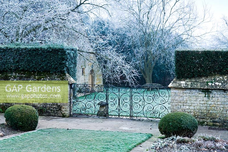 Jardin de la maison Bourton, Bourton-on-the-Hill, Moreton-in-Marsh, Gloucestershire