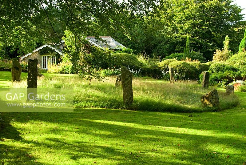 Cercle de pierres près de la maison - Pinsla Garden, Cardinham, Cornwall