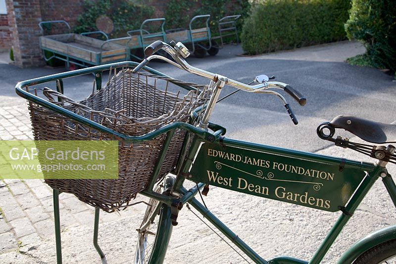 Vélo de la Fondation Edward James - West Dean, Sussex