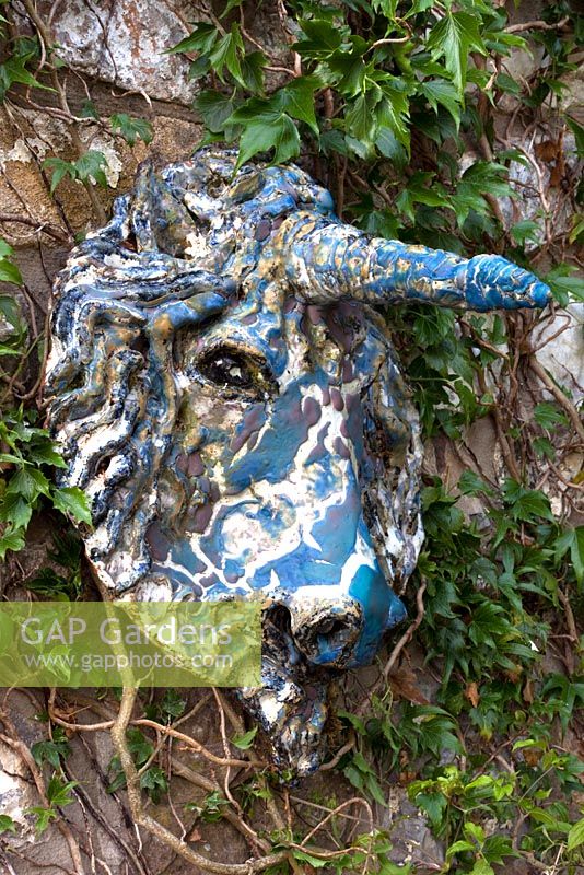 Sculpture de licorne par Karen Watson