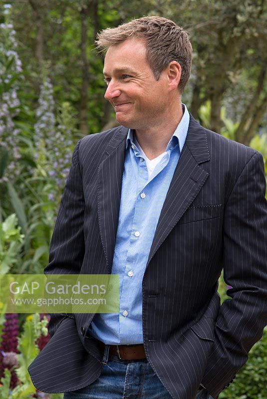 Designer de jardin Chris Beardshaw au Chelsea Flower Show 2013
