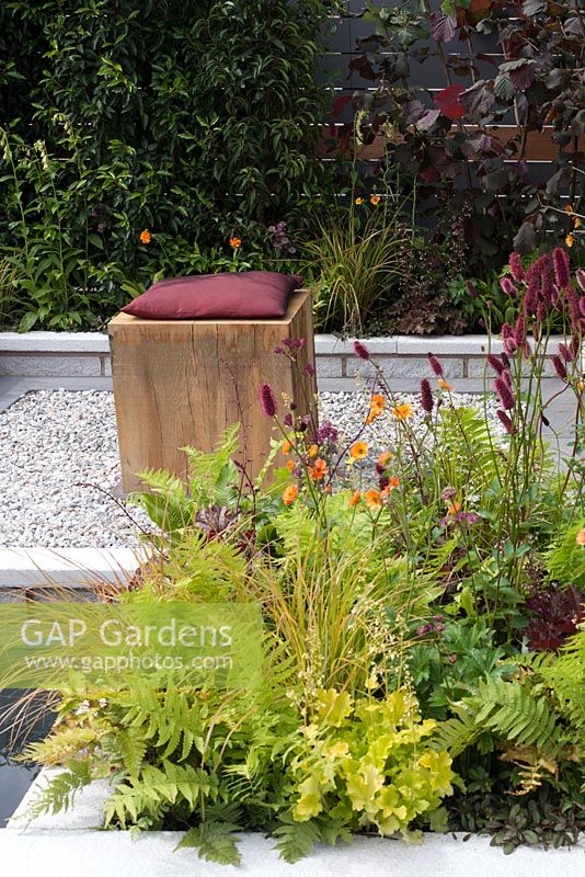 Rock Pools, BBC Gardener's World Live 2014, jardin inspiré de l'Irlande du Nord - les différents niveaux représentent une marée descendante laissant des piscines rocheuses abandonnées