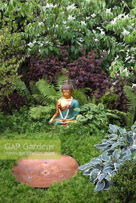 Twenty One Senses, BBC Gardener's World Live 2014, explorant la vaste gamme de sens qui sont utilisés dans la vie quotidienne dans ce jardin sensoriel