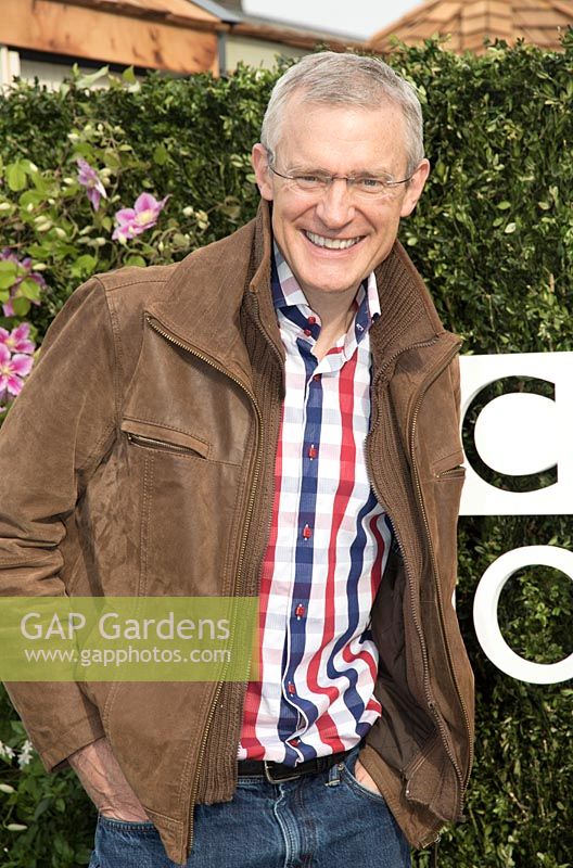 Le Jeremy Vine Texture Garden - portrait de Jeremy Vine dans le jardin - Designer: Matt Keightley
