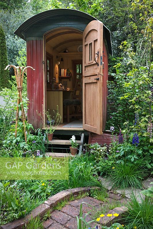 The Plankbridge Shepherd's Hut and Artisan Garden, RHS Chelsea 2012, mai.