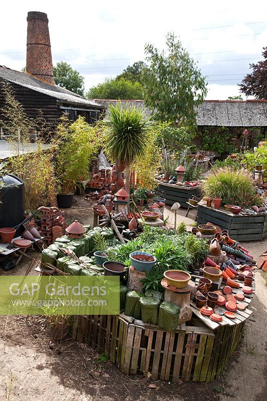 La poterie de jardin de Jonathan Garratt à Cranborne, Dorset