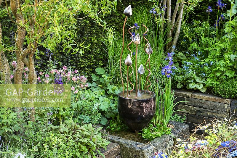 The Garden Flowerbed - un partenariat avec Asda au RHS Chelsea Flower Show 2016. Concepteurs: Alison Doxey et Stephen Welch.