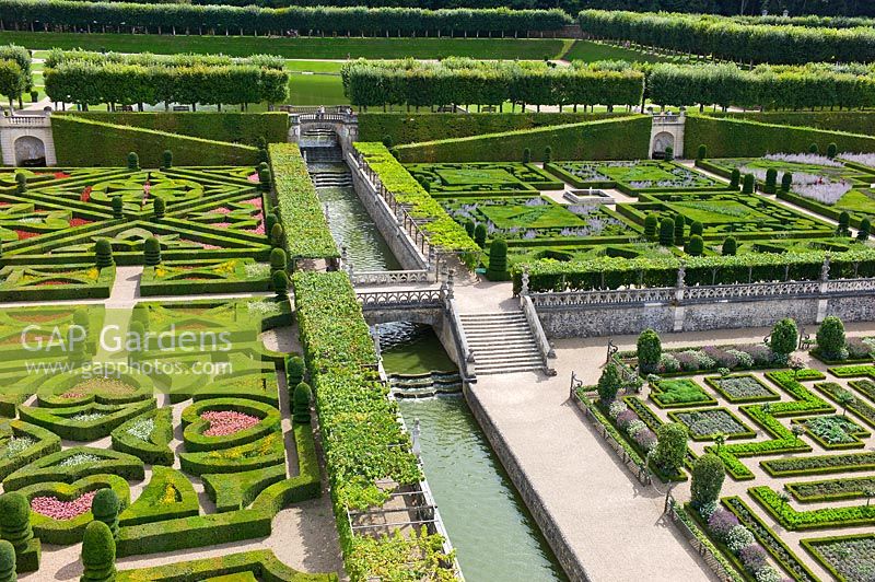 Jardin d'ornement et potager au château de Villandry, vallée de la Loire, France