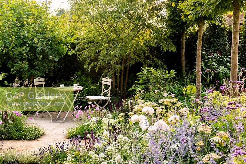 Jardin Best of Both Worlds, parrainé par BALI, RHS Hampton Court Palace Flower Show, 2018.