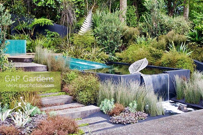 Tourism New Zealand, The 100 Percent Pure New Zealand Garden, conçu par Xanthe White, RHS Chelsea Flower Show, 2006.