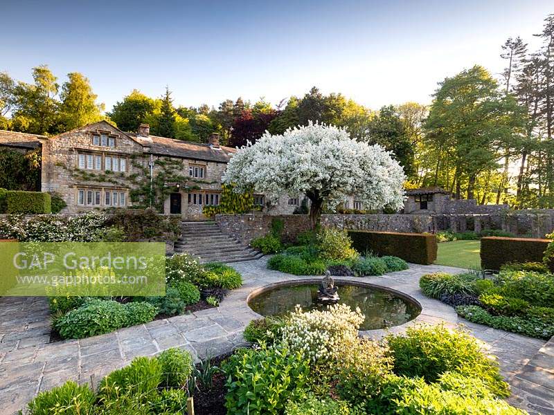 Terrasses à Parcevall Hall Gardens, Yorkshire, UK.