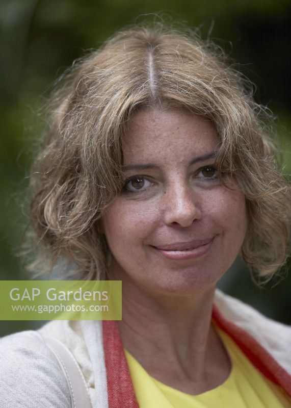 Sara Edwards. Concepteur de jardin.