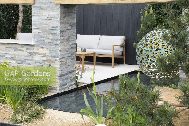 'A Peaceful Escape' Show Garden au RHS Spring Festival 2022 - Designer James Langlands - Silver Gilt Medal Show Garden