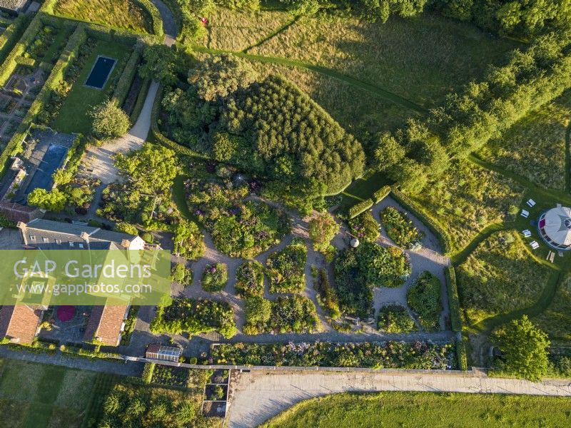 Vue aérienne du jardin sec du jardin biologique Holt Farm 