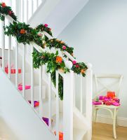 Décorations de Noël sur escalier