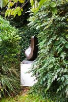 Core 1955-1956 Bronze - Barbara Hepworth Sculpture Garden, St Ives, Cornwall, octobre
