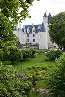 Jardins vus du sud-ouest - Château du Rivau, Lemere, Vallée de la Loire, France