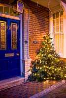 Arbre de Noël sur le pas de la porte - Étape par étape - Création d'un arbre de Noël 2D peu encombrant