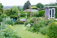 Le jardin à Bramble Hayes, Devon avec balançoire par Martin Young de Sitting Spiritually