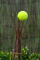 Balles de tennis recyclées utilisées comme protège-cannes de protection