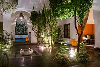 Jardin de la cour au Riad l ' Orangeraie, Marrakech, Maroc