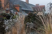 Le jardin de paon à Great Dixter en hiver