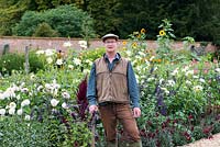 Josh Coyne, jardinier en chef à Kelmarsh Hall.