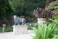 Sculpture de lion