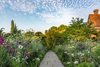 Le jardin de paon à Great Dixter, East Sussex, UK.