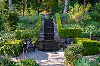 Le jardin de la chapelle à Parcevall Hall Gardens, Yorkshire.