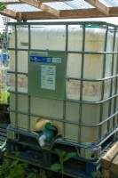Stockage de l'eau sur l'attribution dans le réservoir commercial réutilisé - Open Gardens Day, Shelfanger, Norfolk