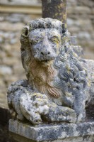 Lion sculpté au manoir d'Iford 