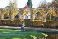 Avenue des Tilleuls dans le jardin du château de Schwetzingen, Tilia cordata 