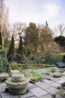 Le jardin pavé de York Gate en février 